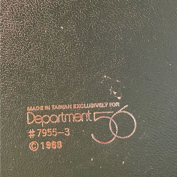 Department 56 Tales of the Snowbabies~1988 - Picture 8 of 9